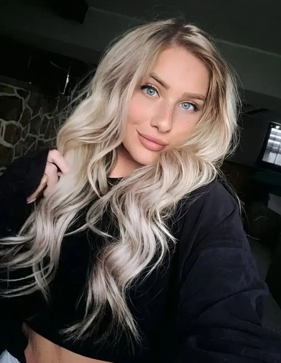 Maggee May image