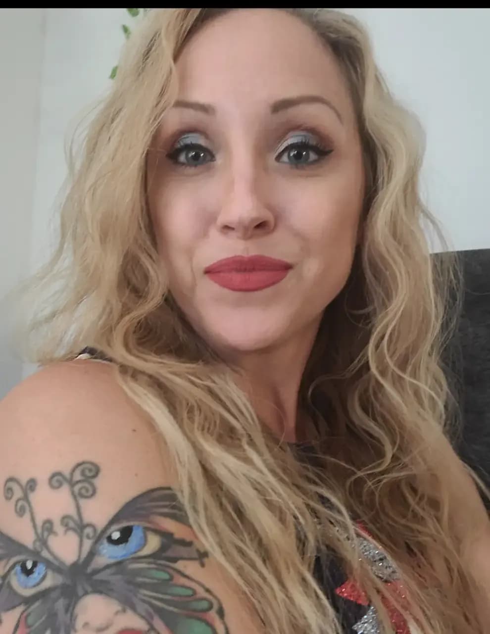 Rhondie image