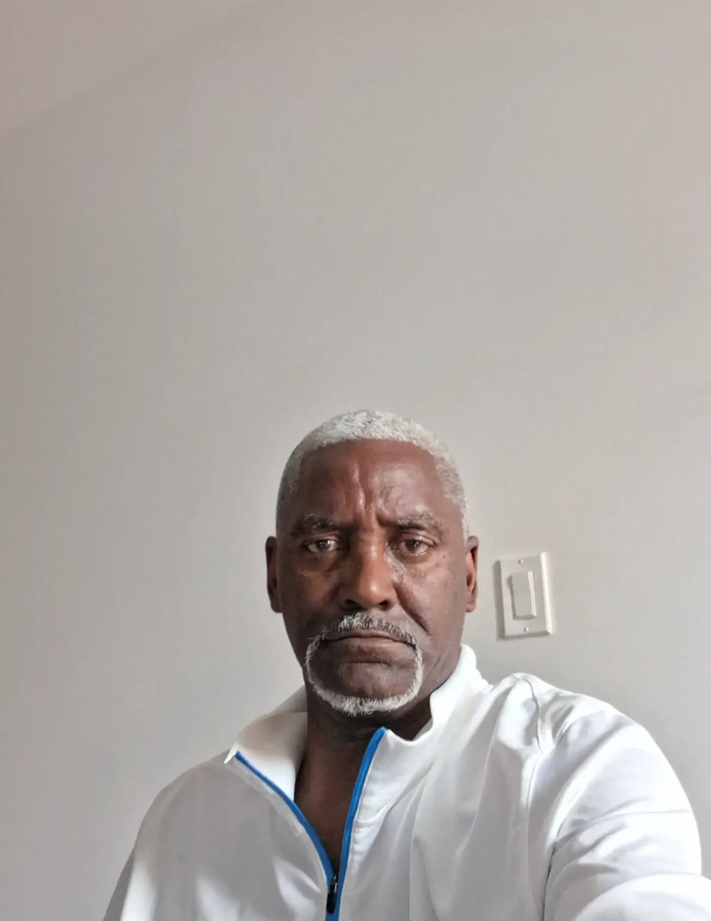 competitor mO0wW