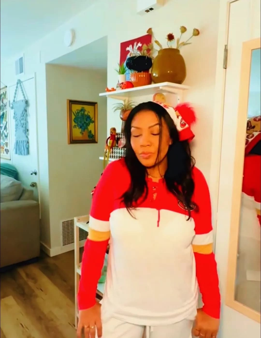 Valerie Joy West image