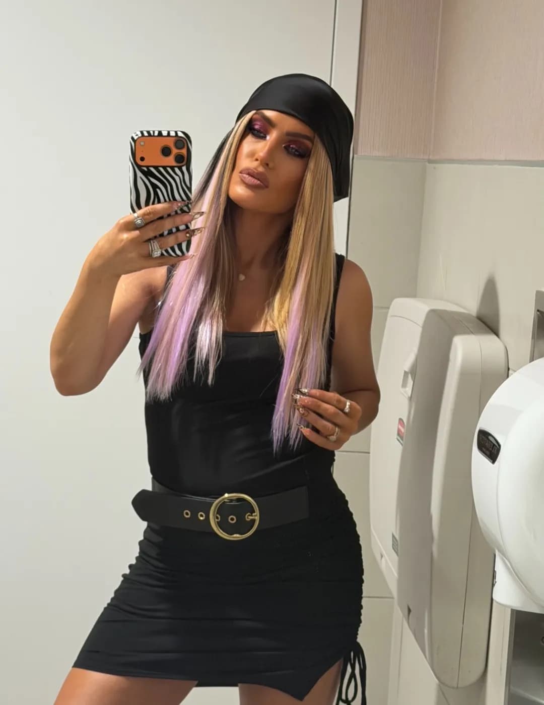 Courtney image