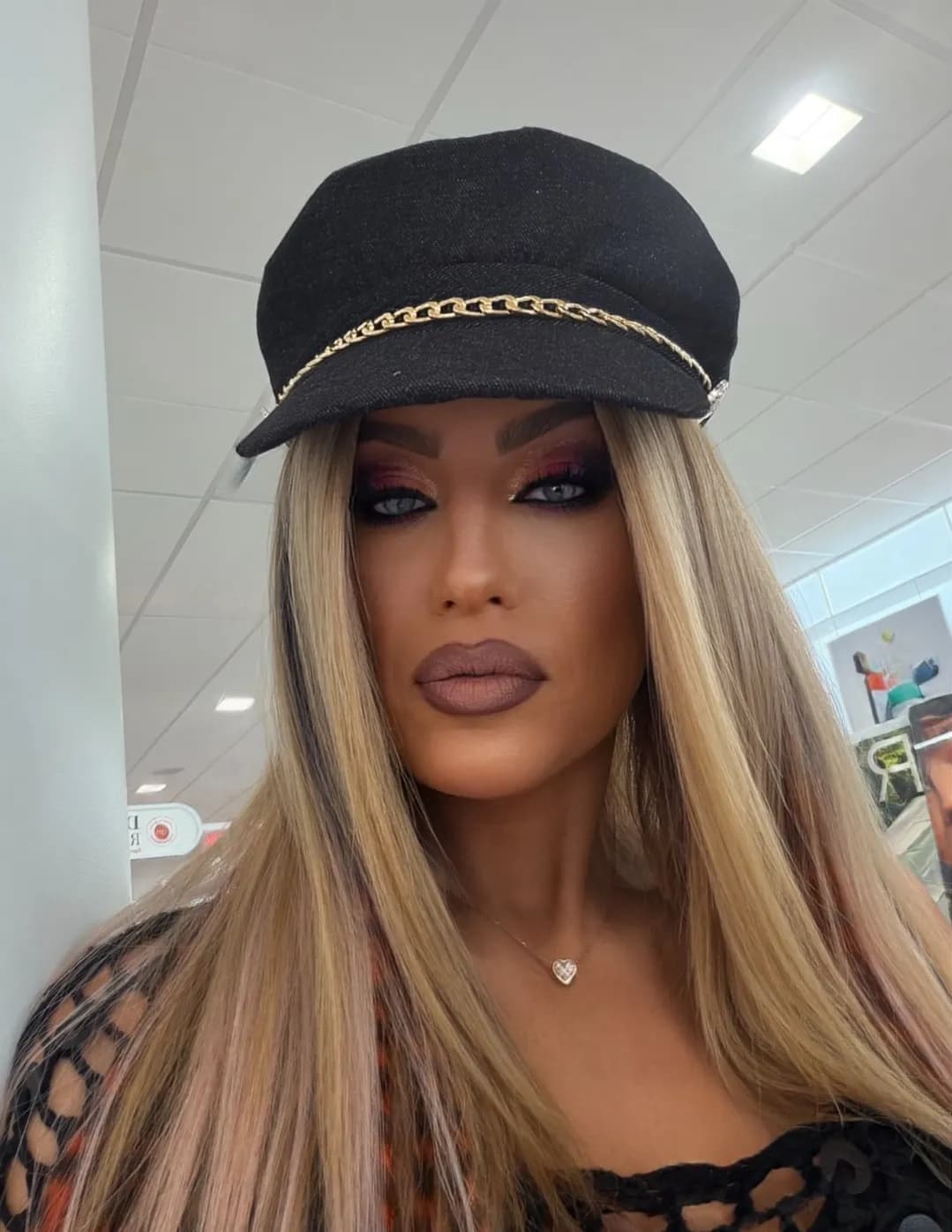 Courtney image