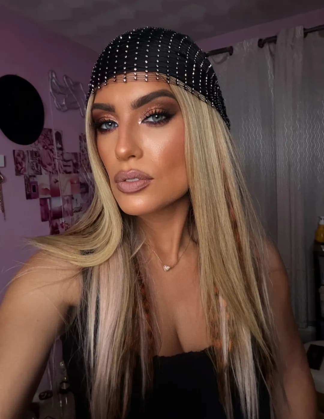 Courtney image