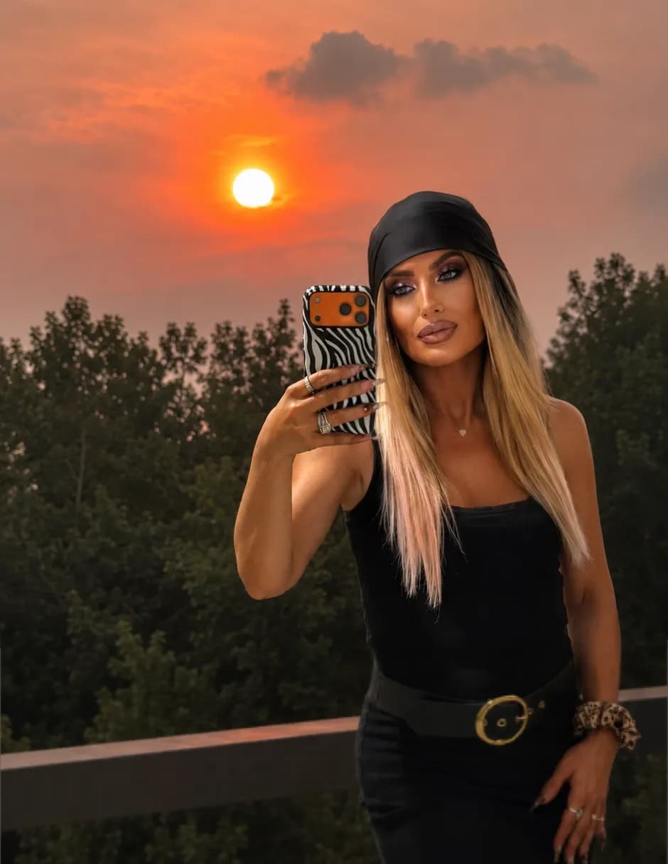 Courtney image