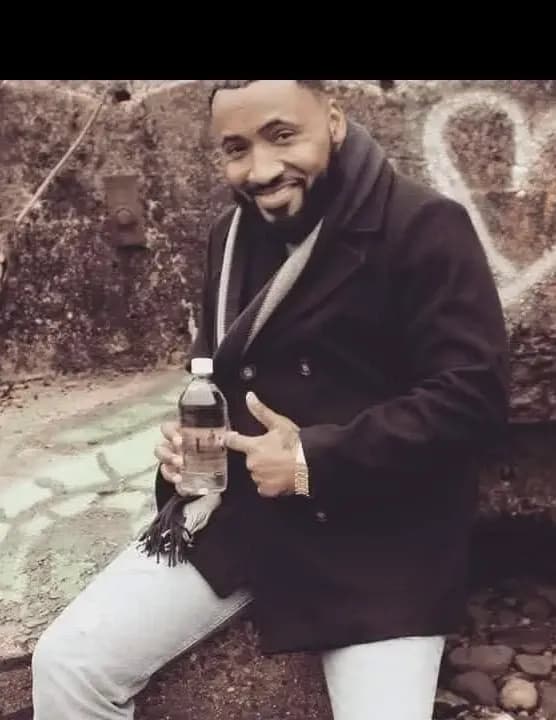 TJ Santana image