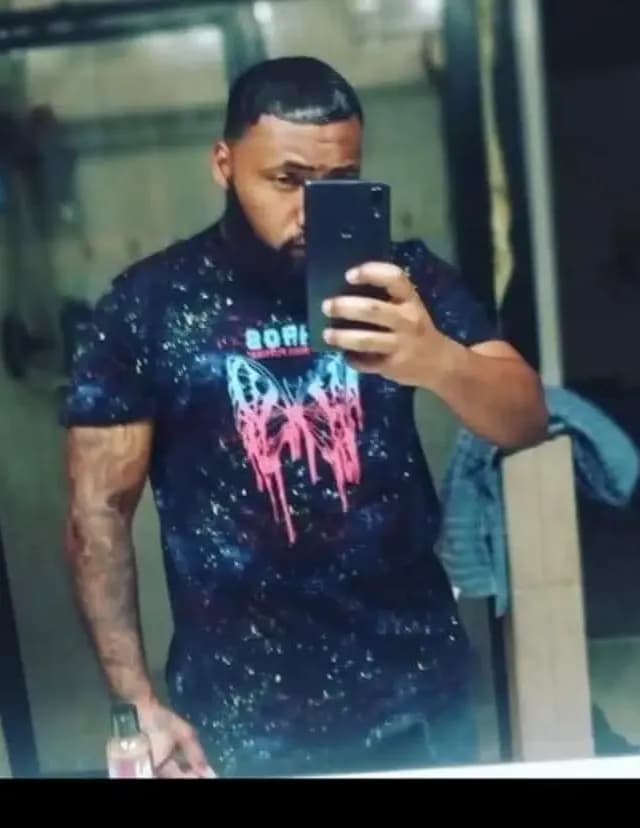 TJ Santana image