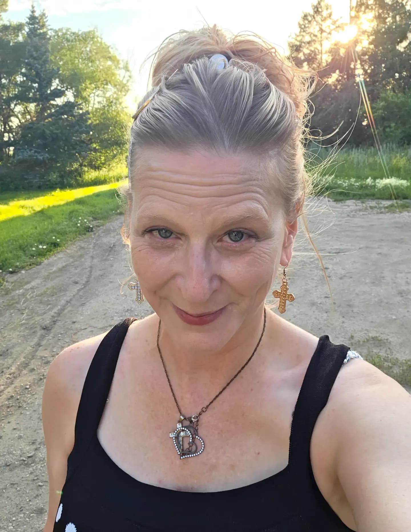 ELLYMAECANADA image
