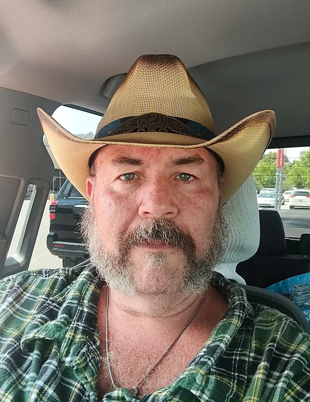 DJ Hosstache image