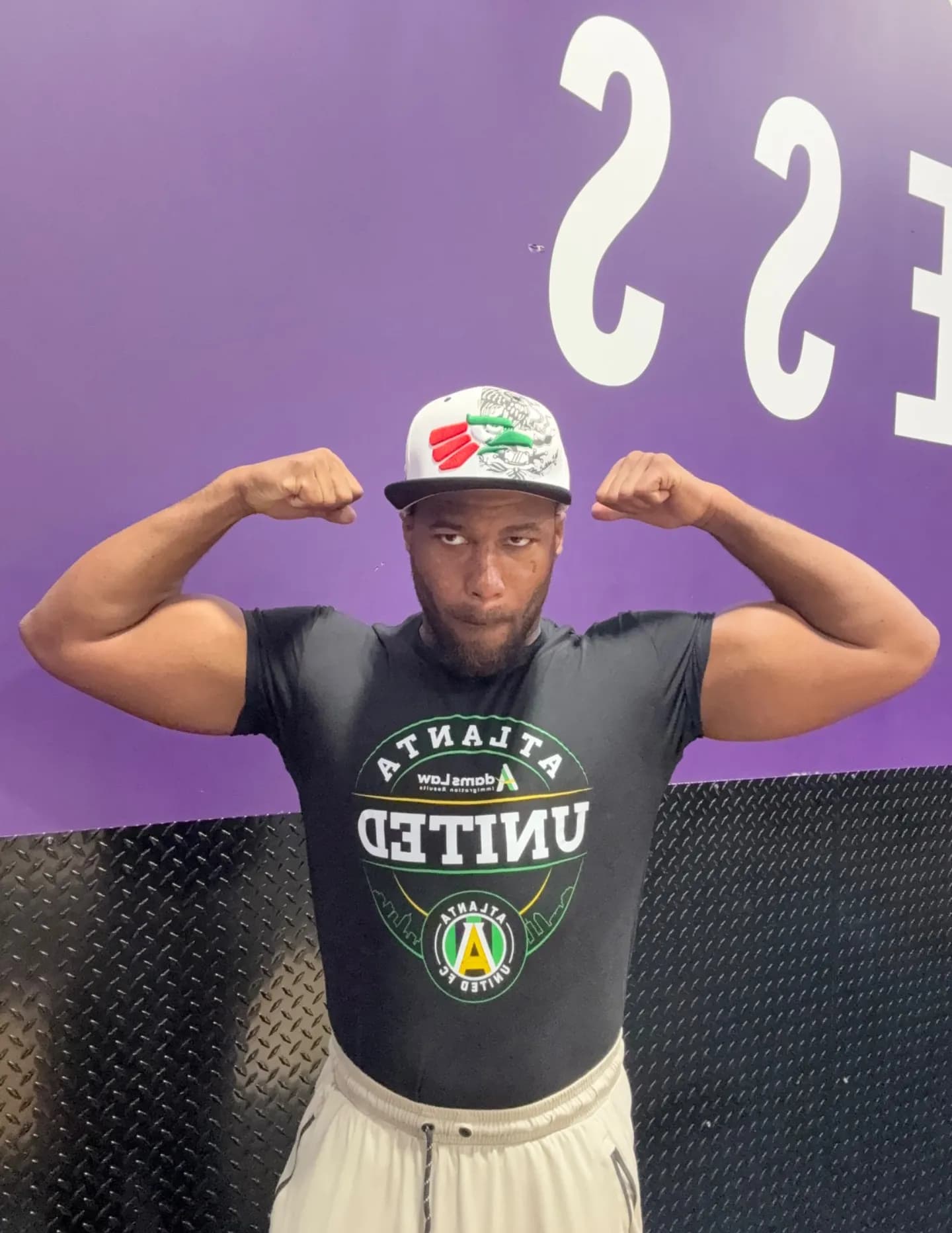 competitor eJY0X
