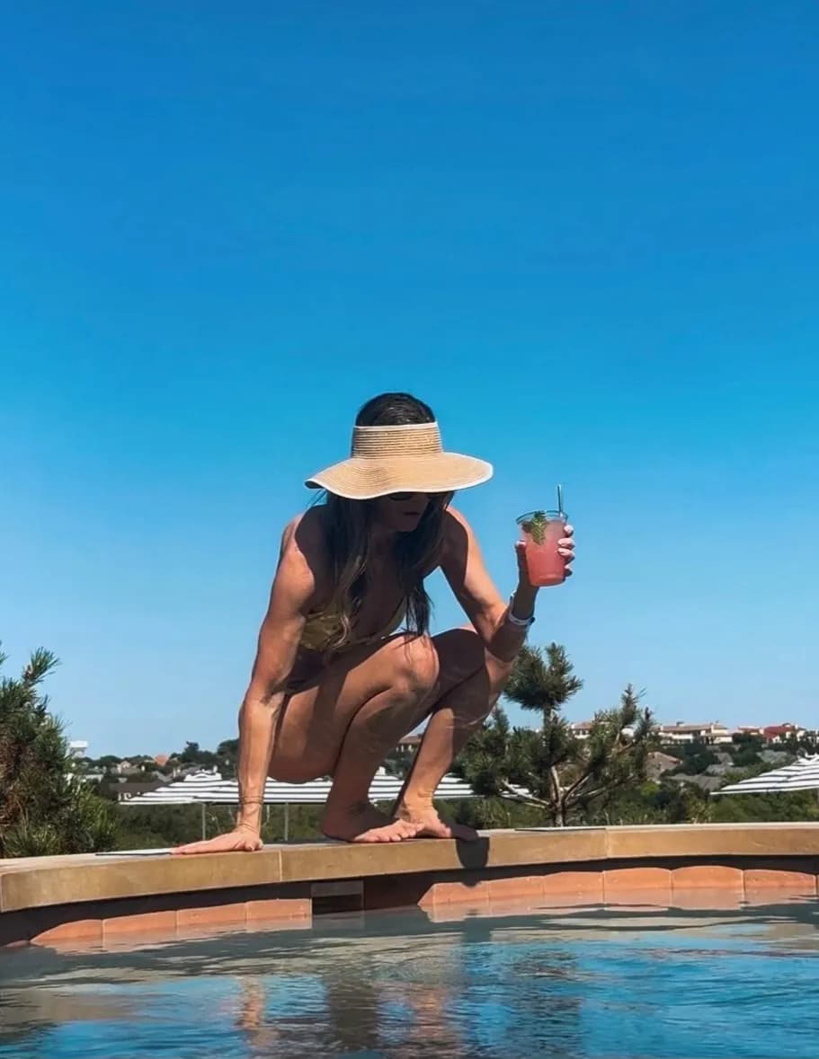Nicole Weber image