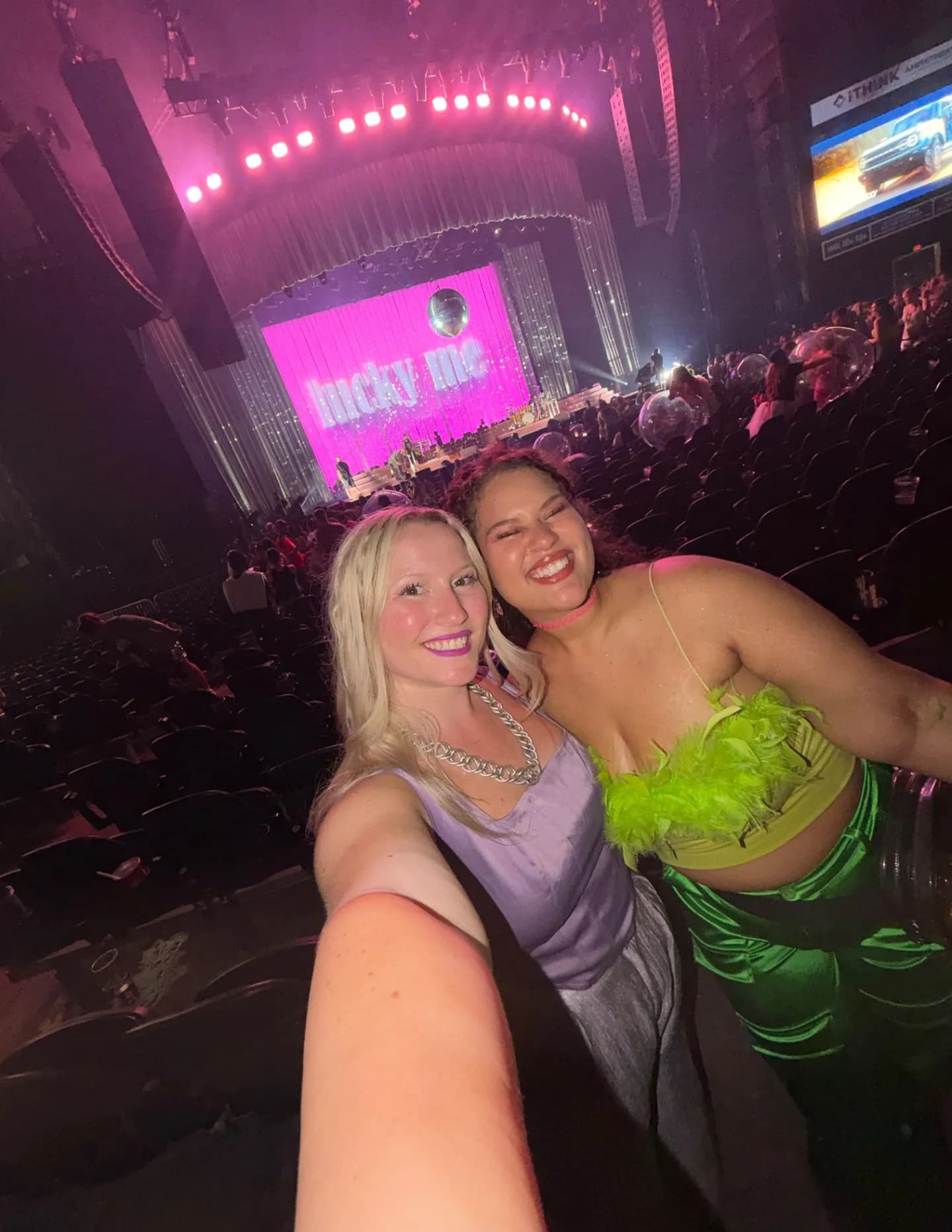 Themagicallifeofmiranda image