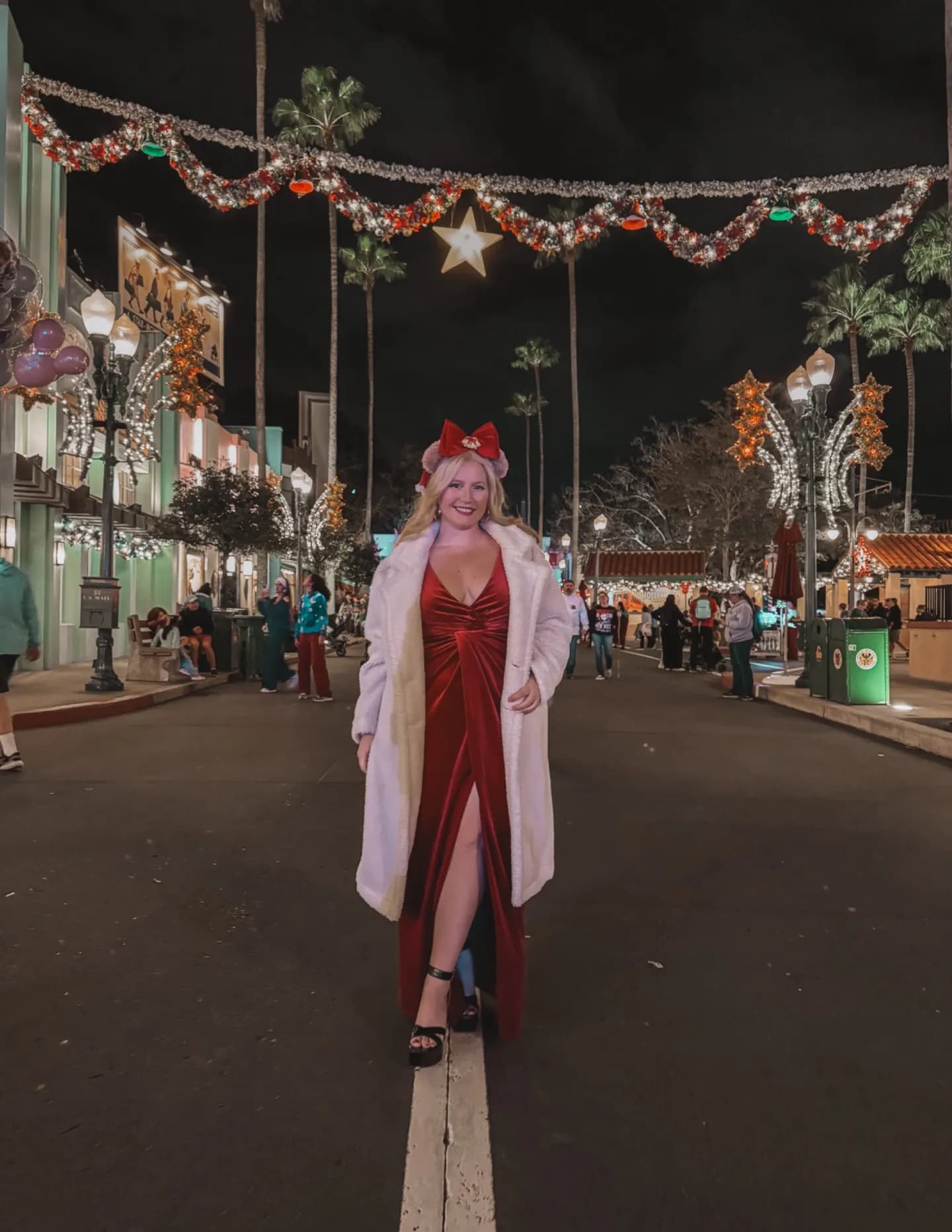 Themagicallifeofmiranda image