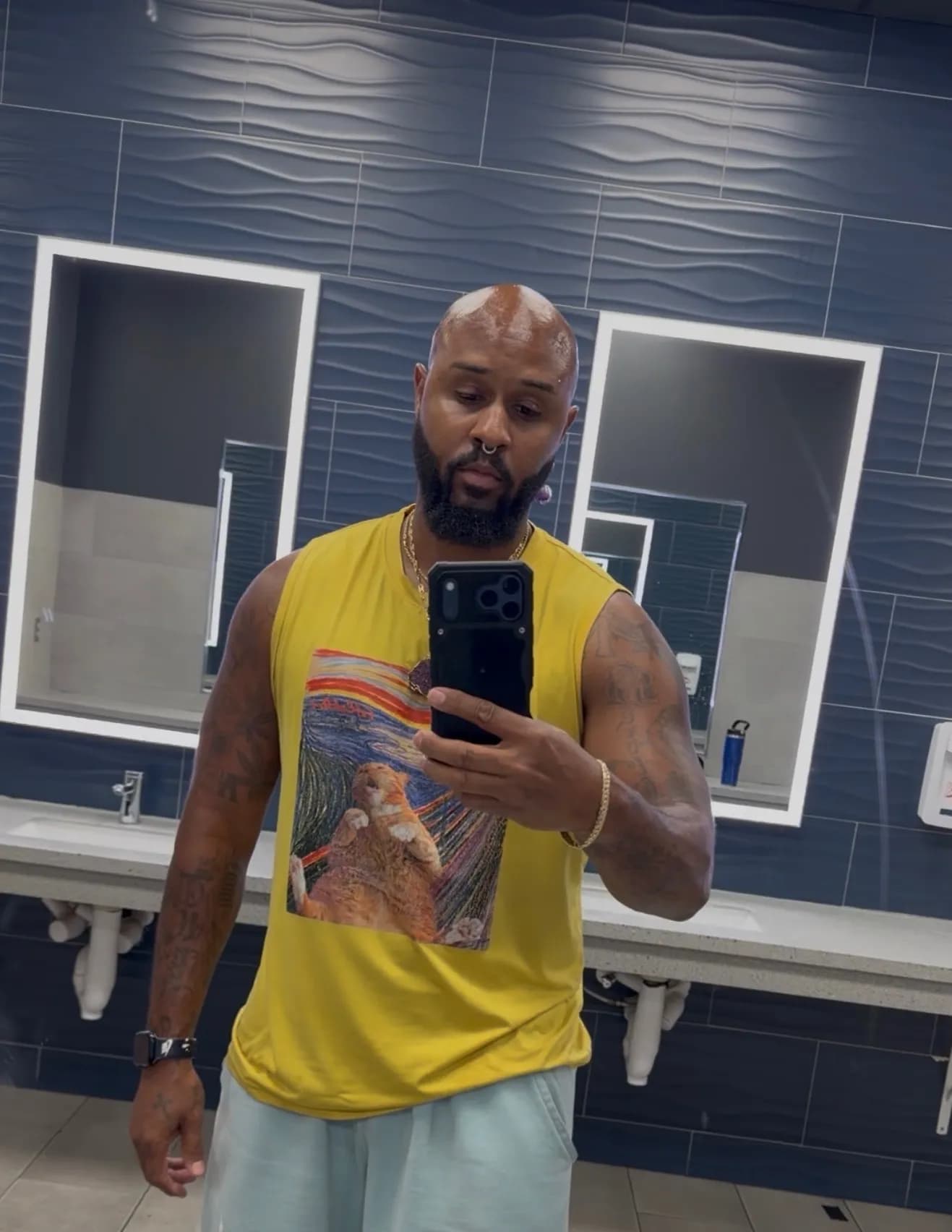 iDontHaveKids704 image