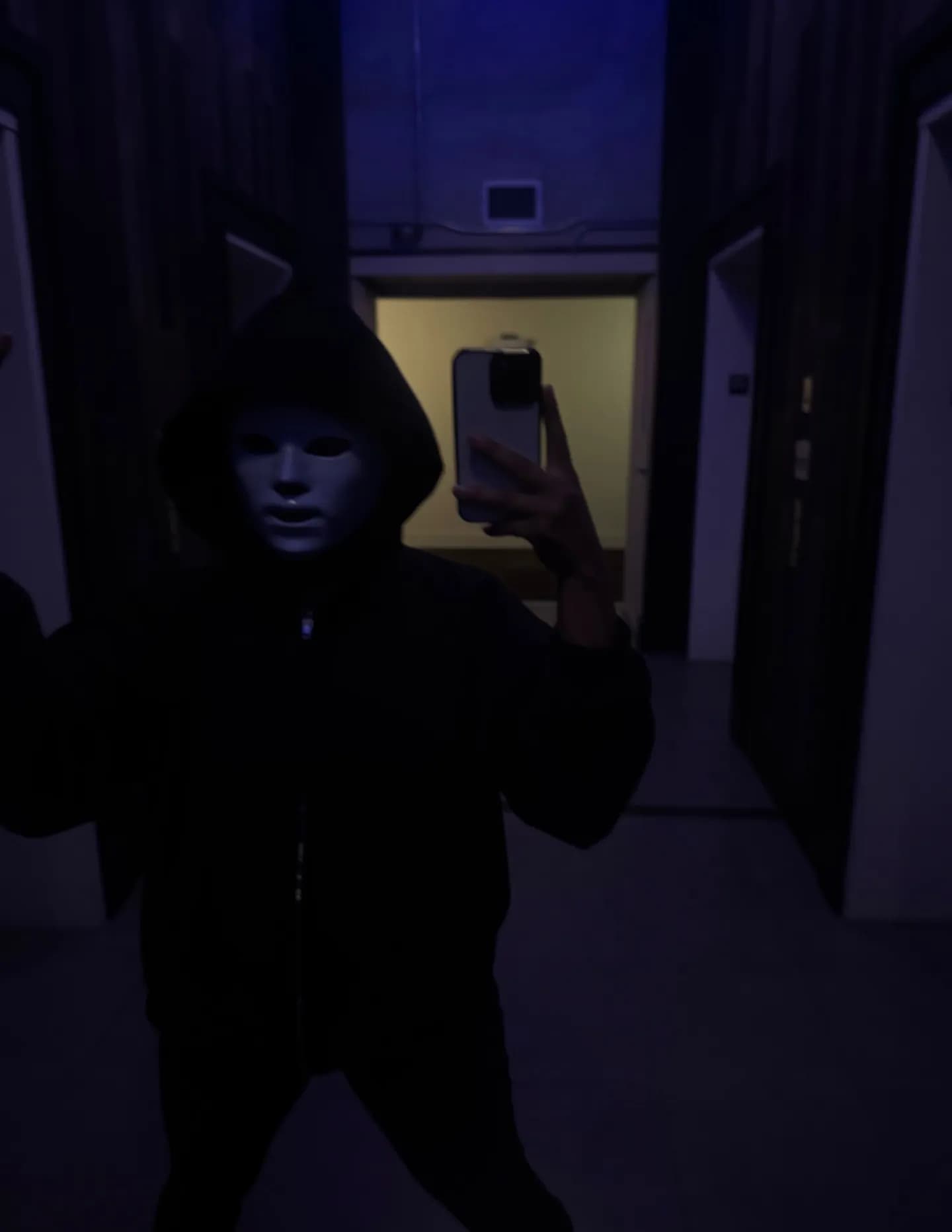 competitor YJqAK