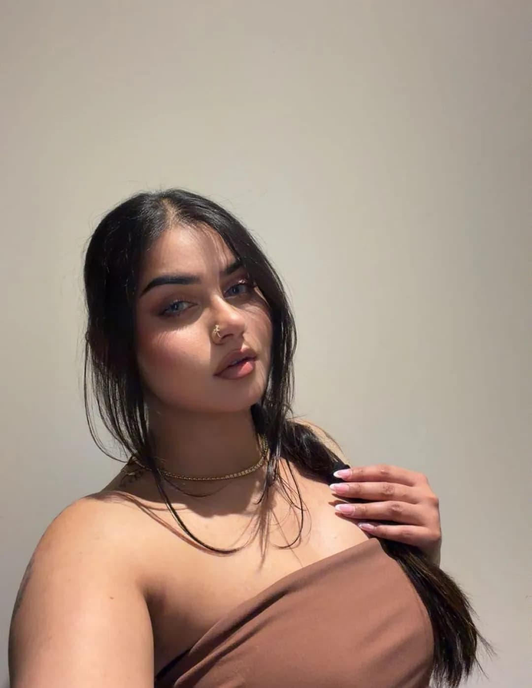 Loviiee image