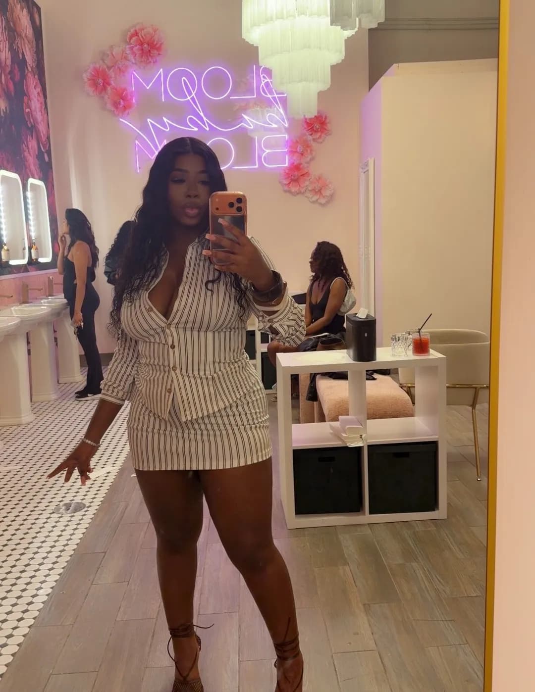 Janetsamz image