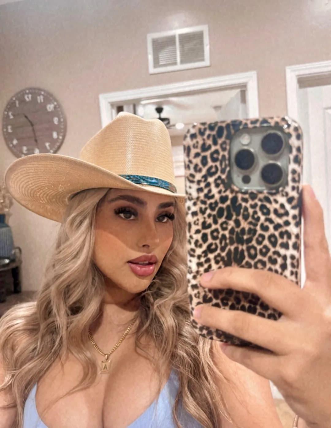 Itcel Zamora image