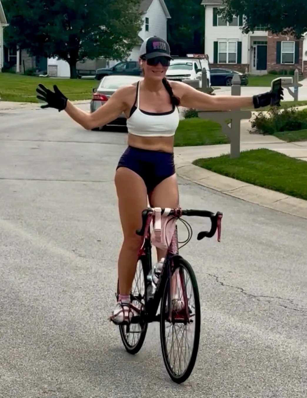 jenny loves bikes image