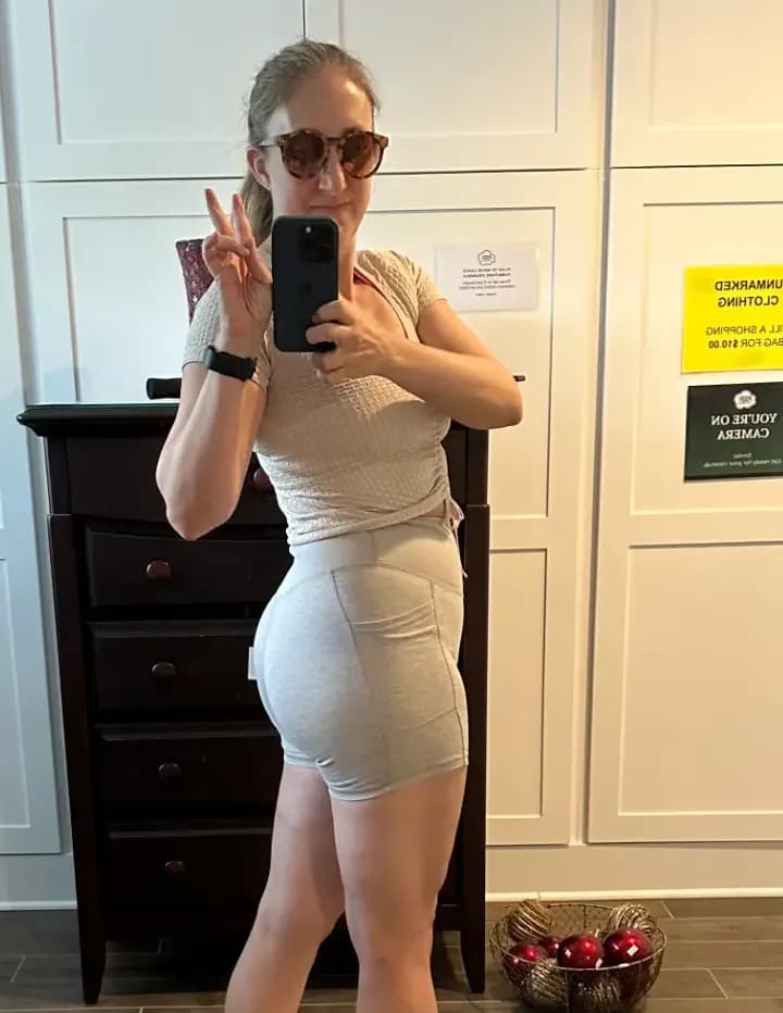 Miss B image
