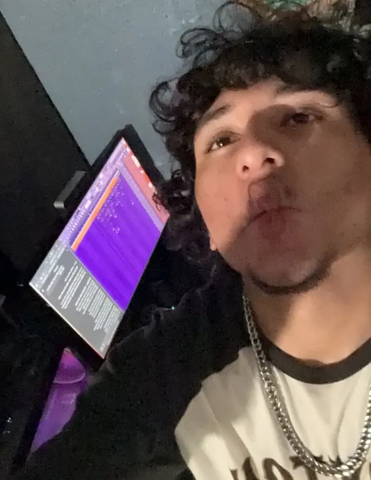 troytwoseven image
