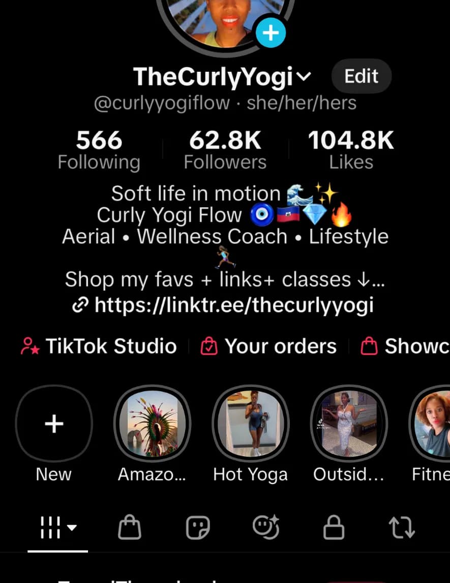 Curlyyogiflow image
