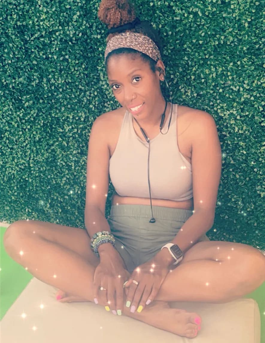 Curlyyogiflow image