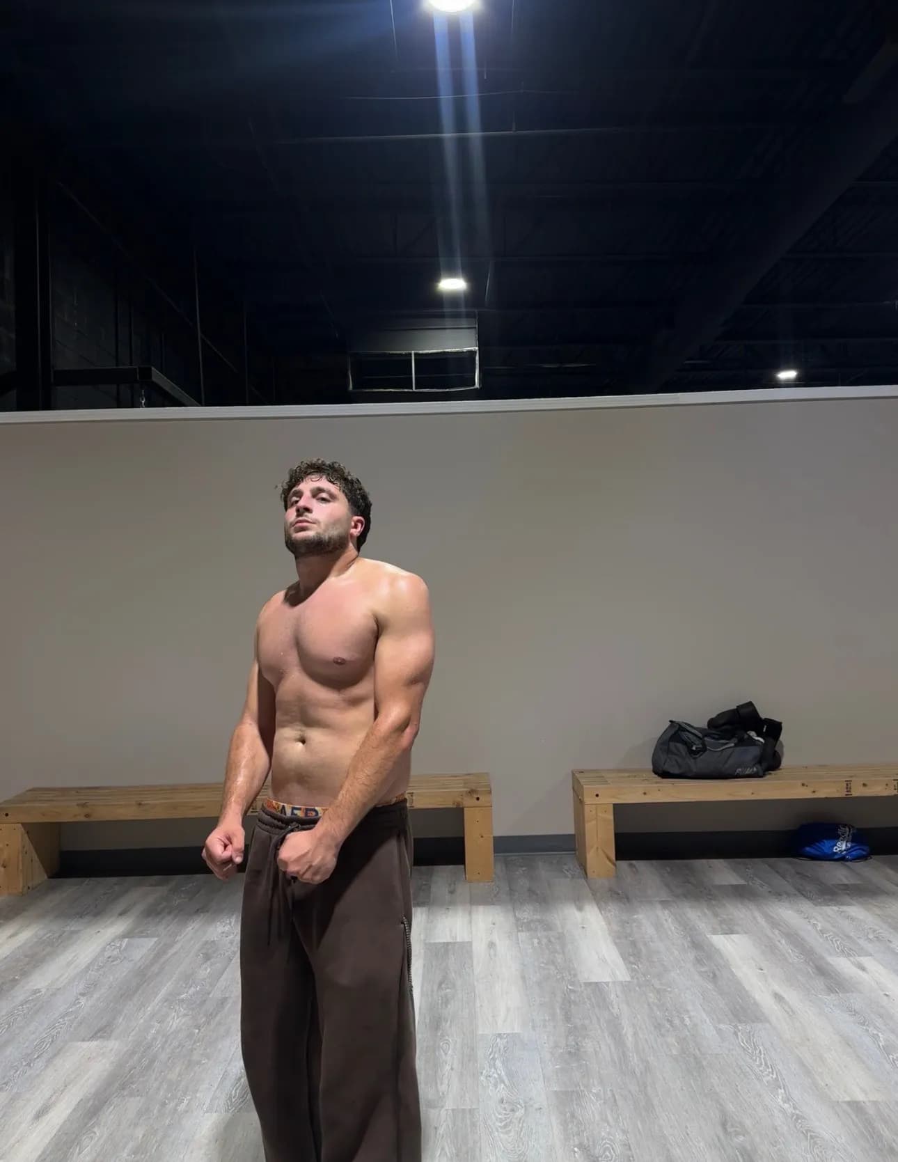 competitor jkkX9