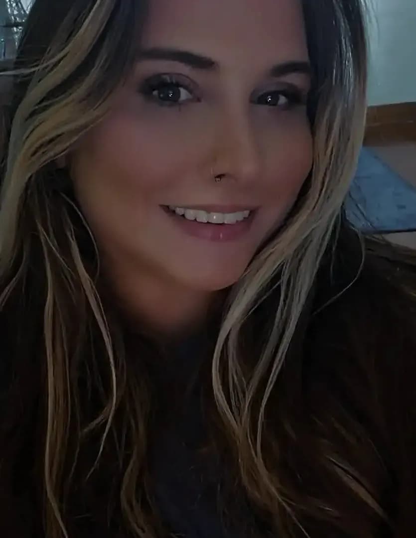 COURTNEY ELIZABETH image