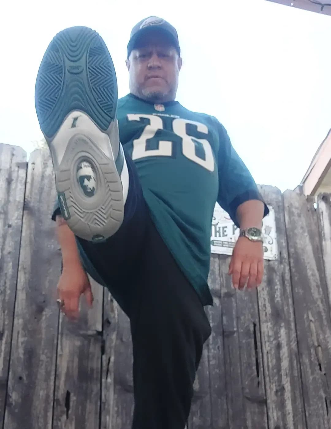 competitor qLB9R
