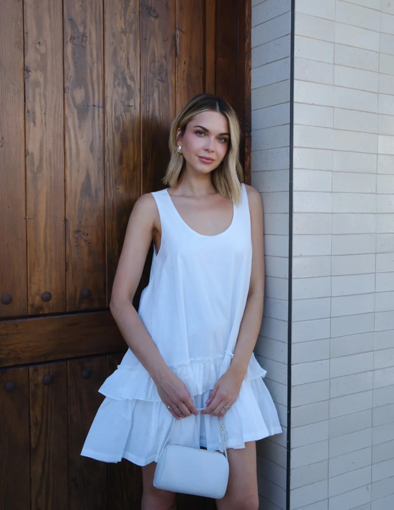 Ashley Thompson image