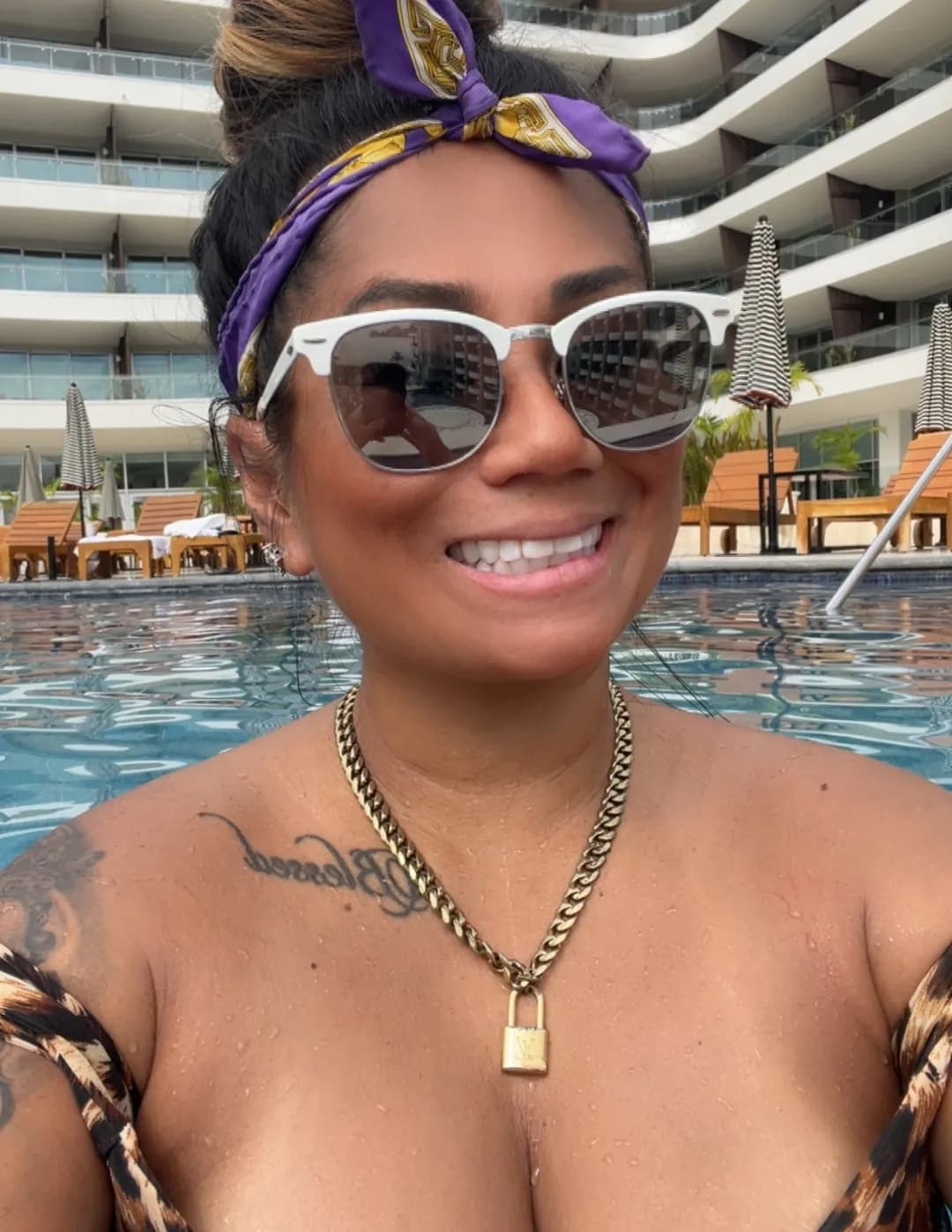 Mina Lou image