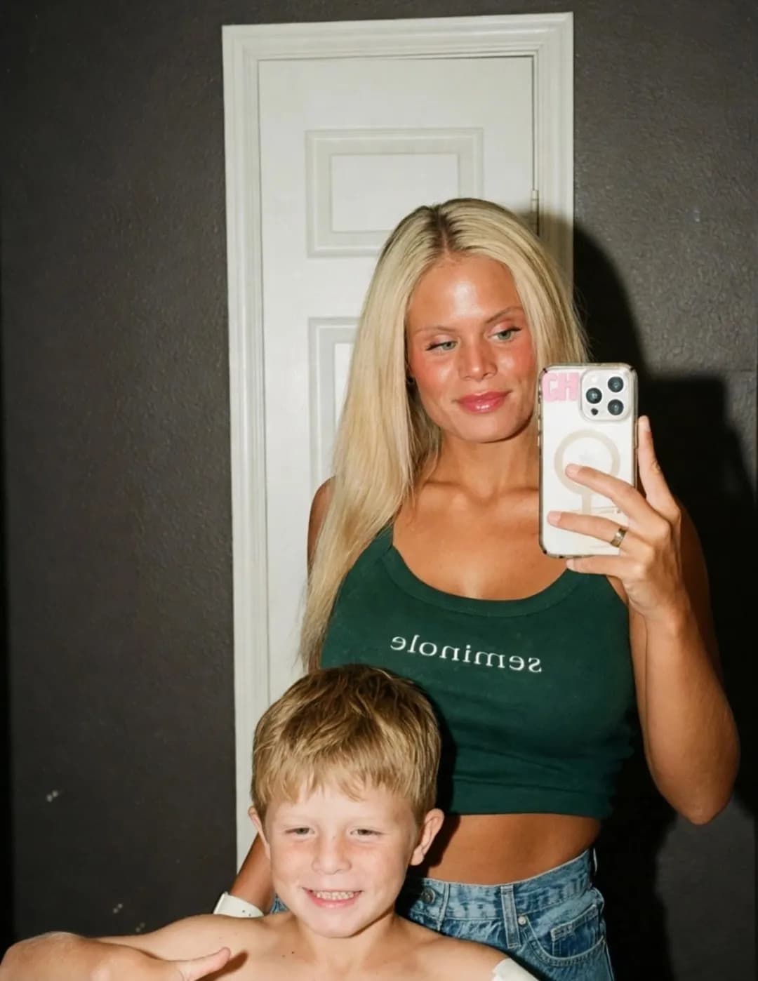 Haleyjunehendryx image