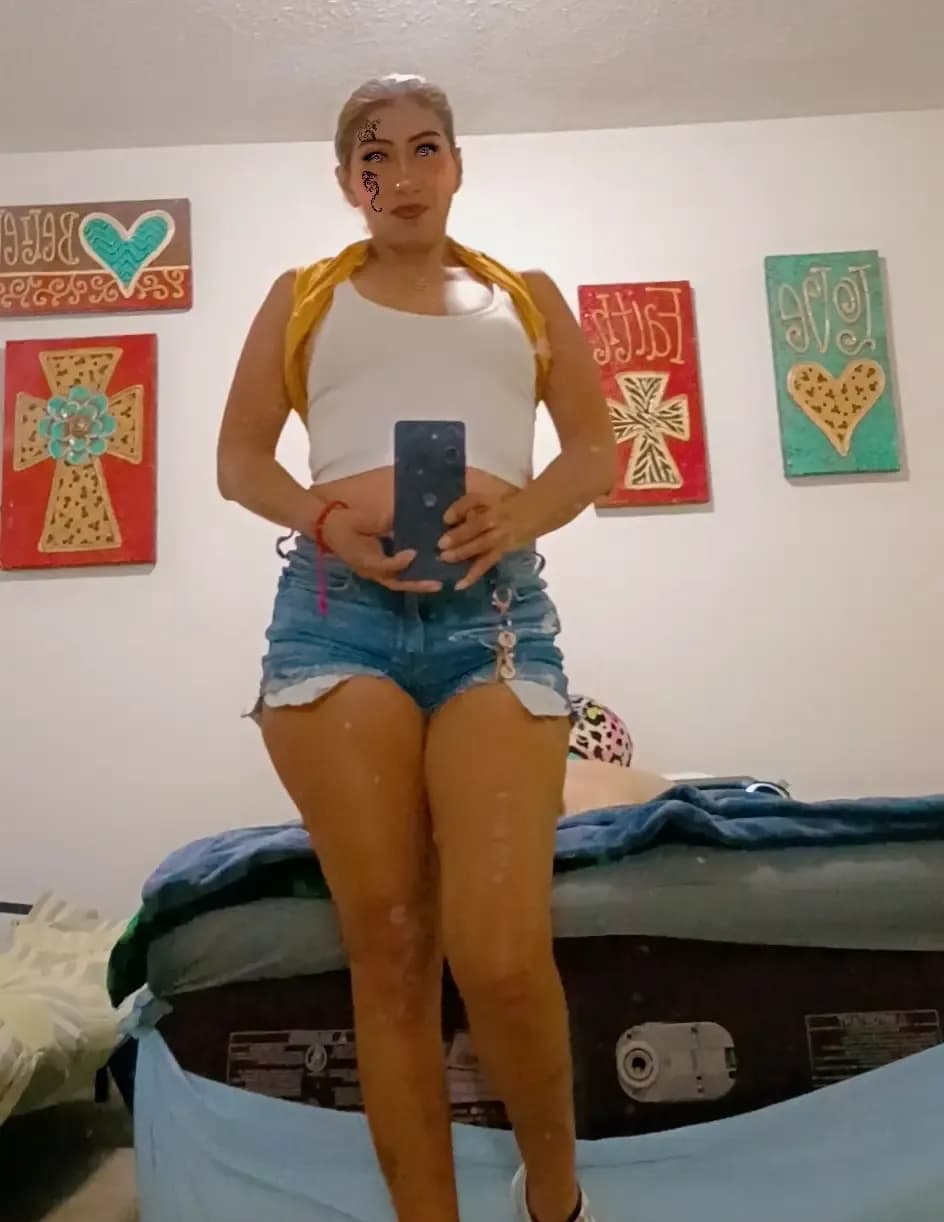 Ashly Gonzales  image