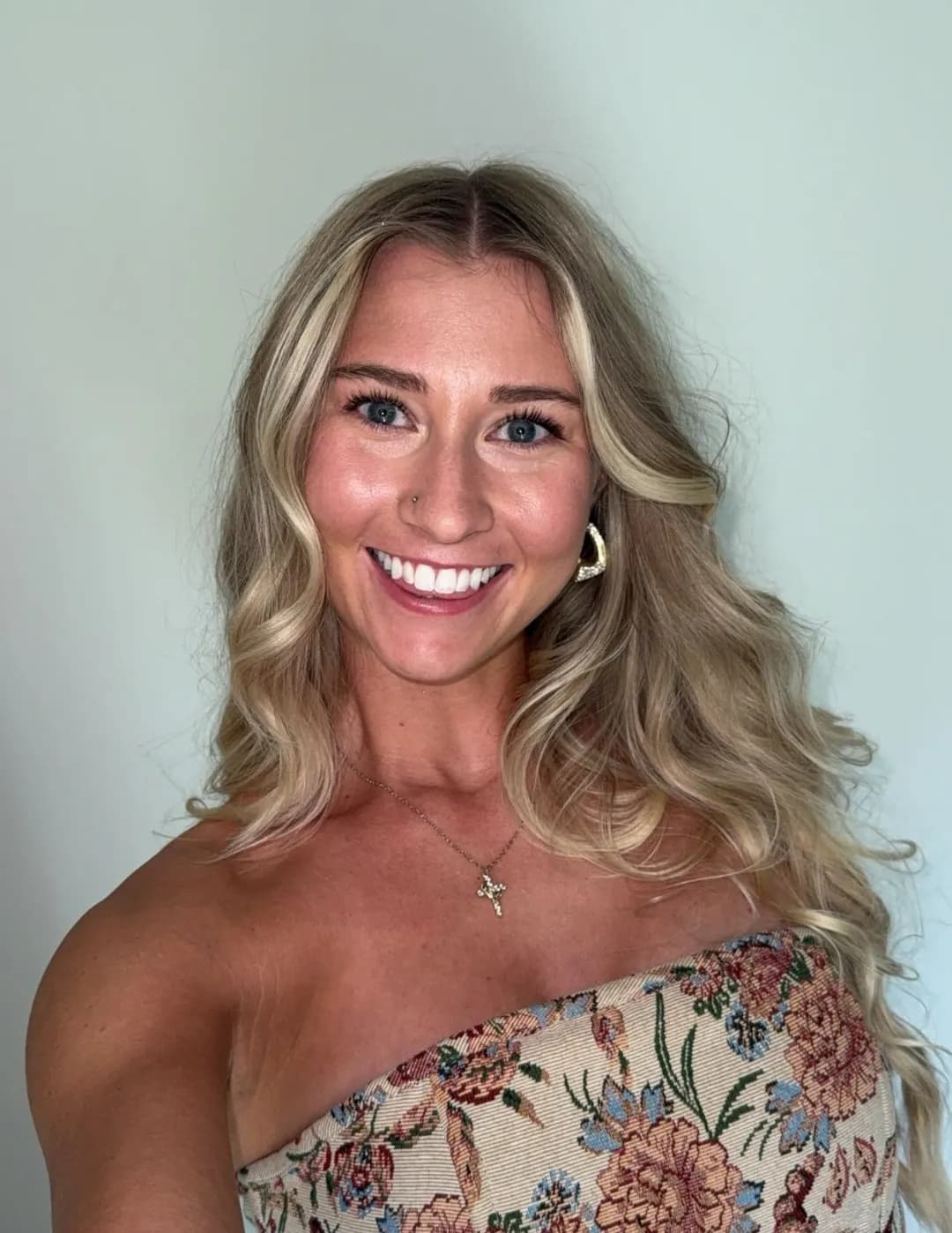 Lauren Elliott image
