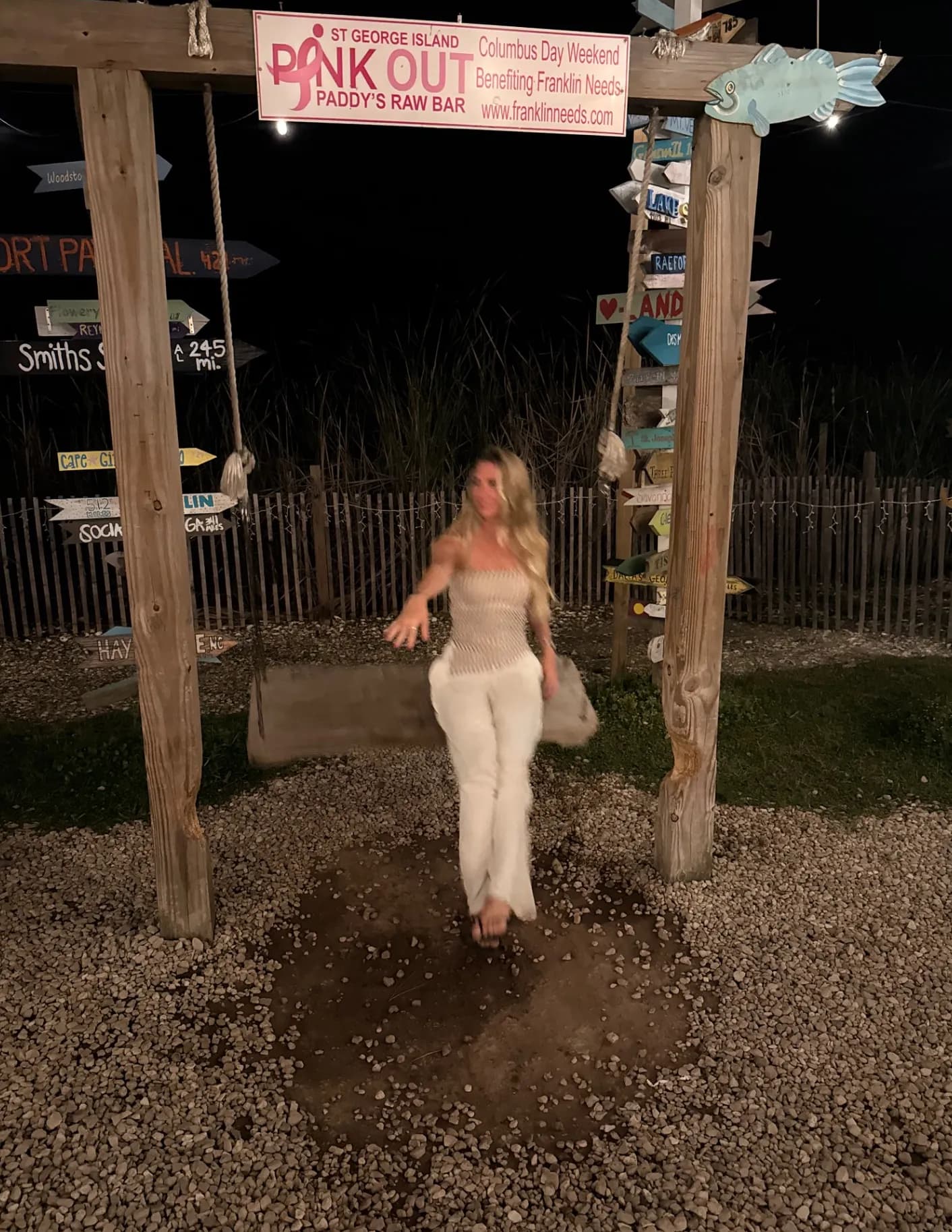 Lauren Elliott image