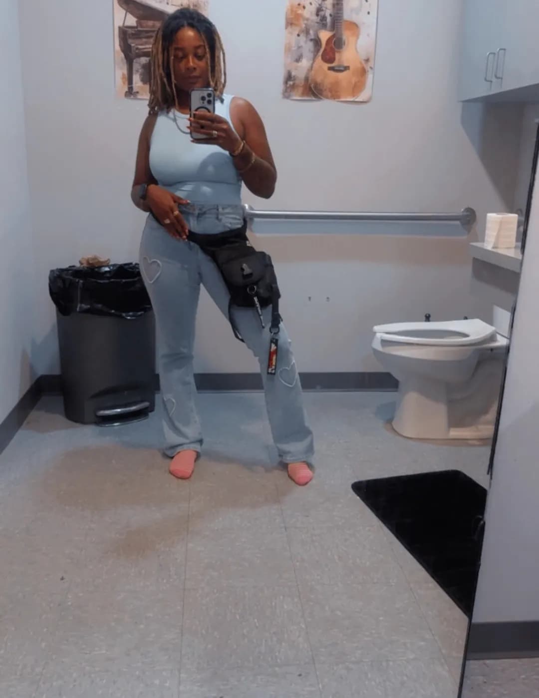 Karmen Russell image