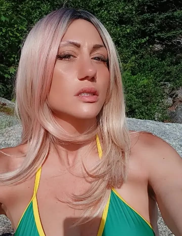 StephanieMax902 image