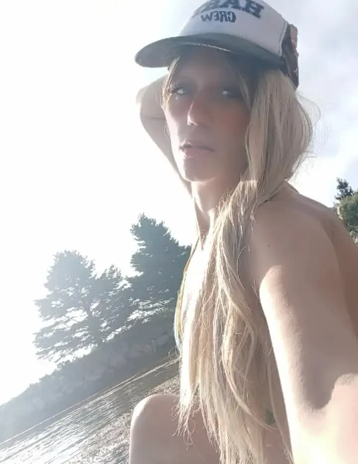 StephanieMax902 image