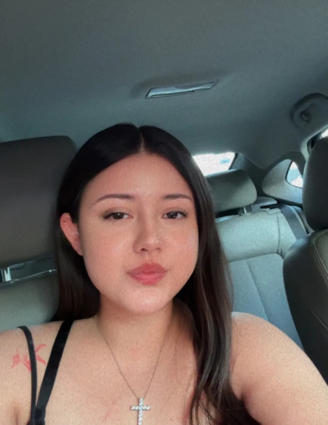 Karen Rubio image