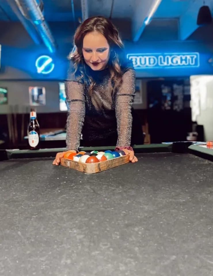 Natalie Brown image