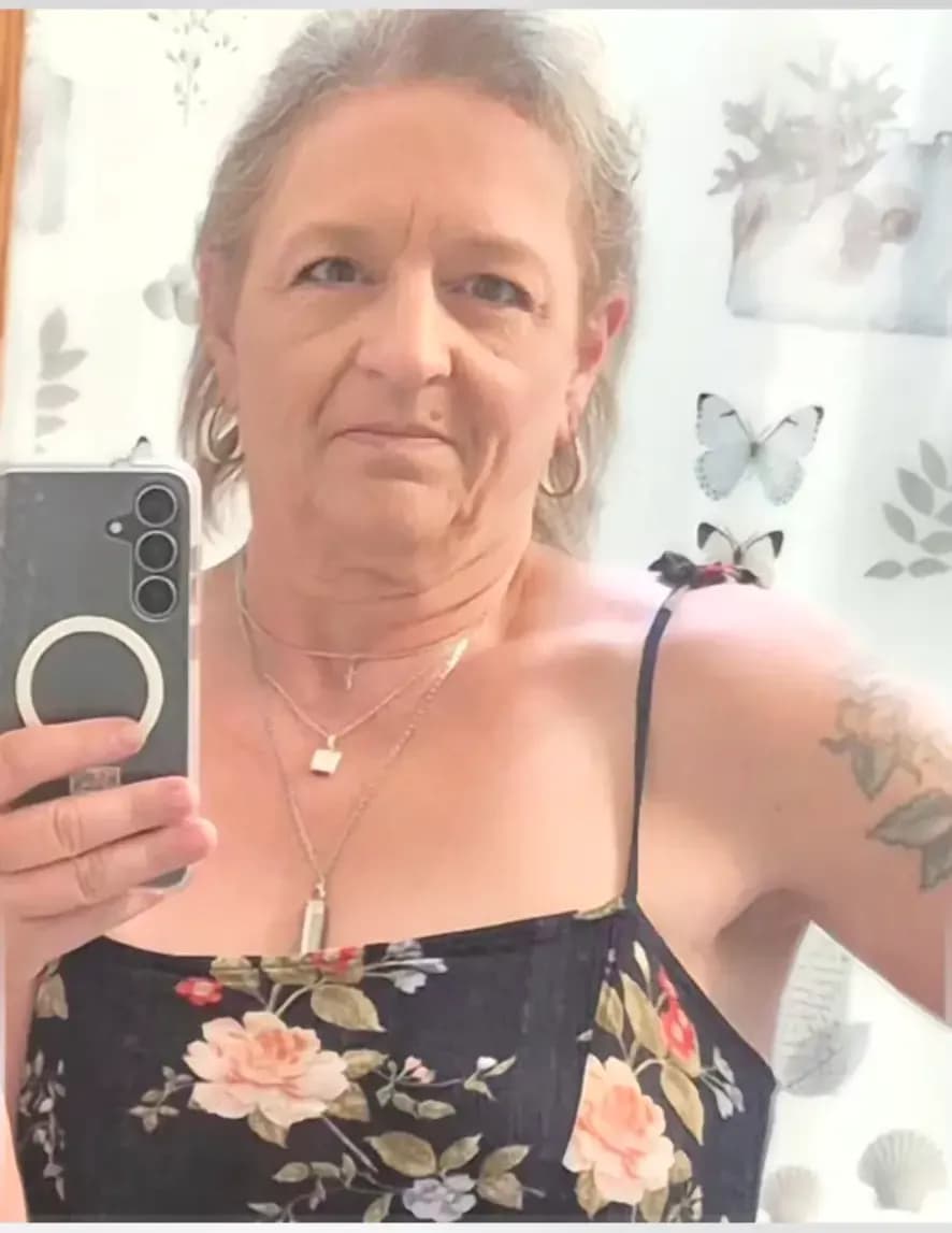 competitor 0Ebqz