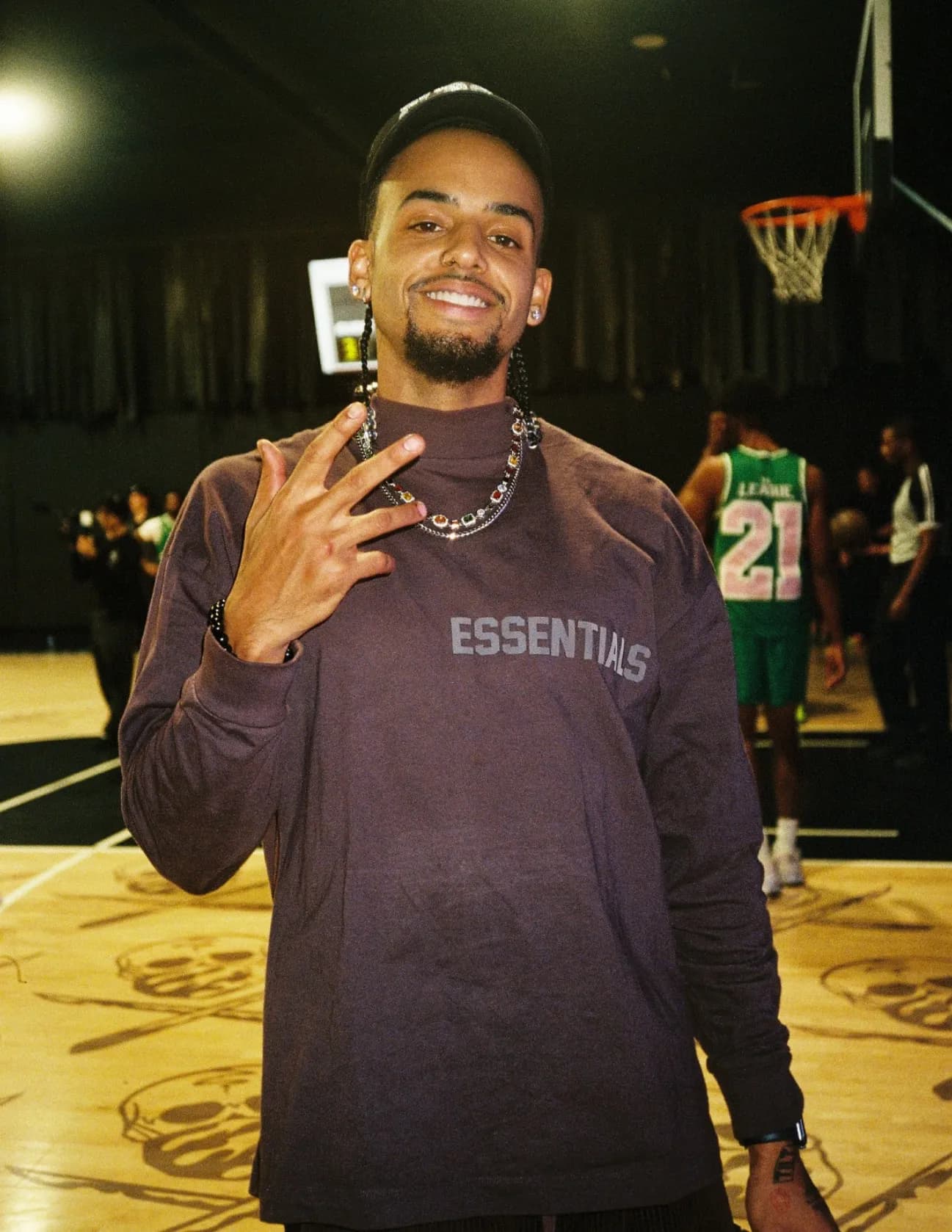 competitor XEzlD