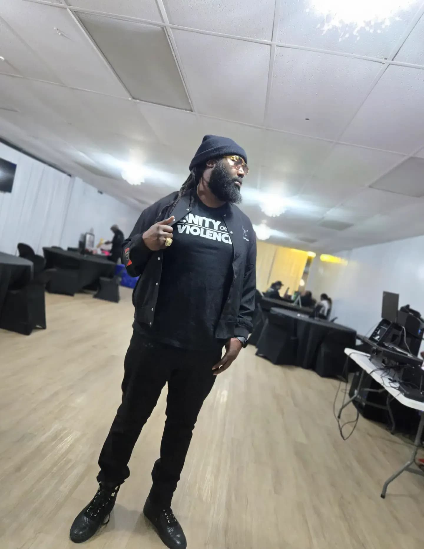 competitor 9KJVg