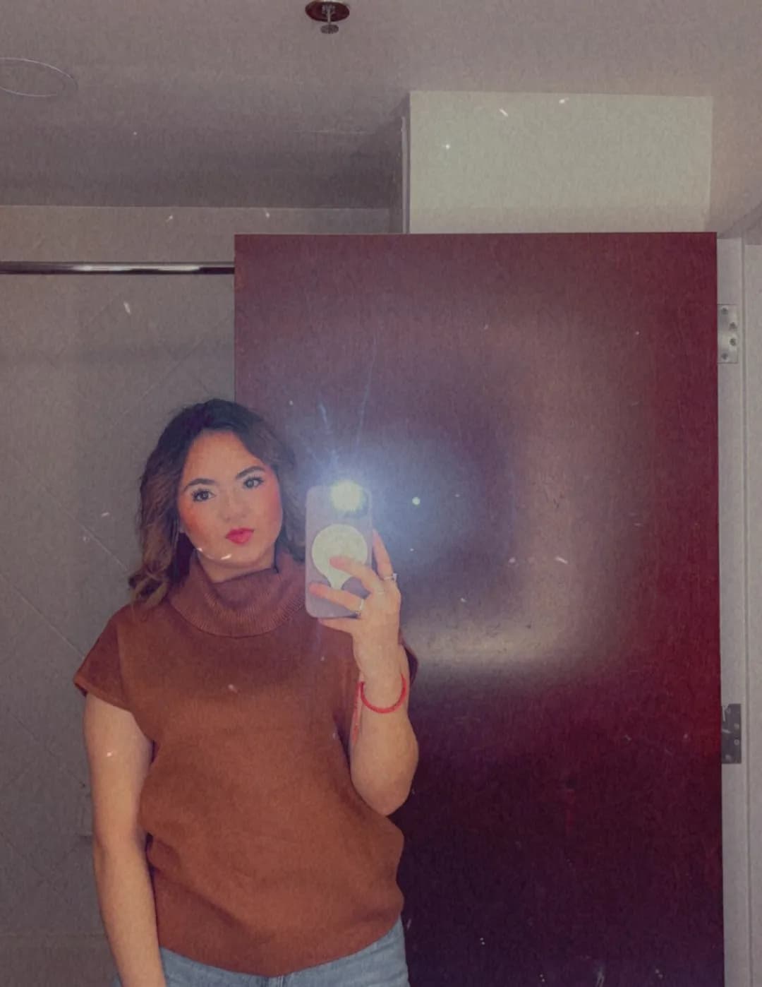 Daniela flores image
