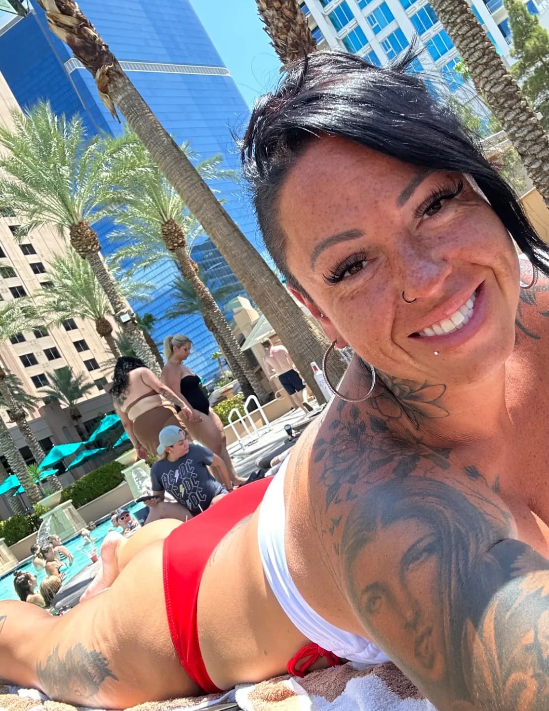 BombshellReign image