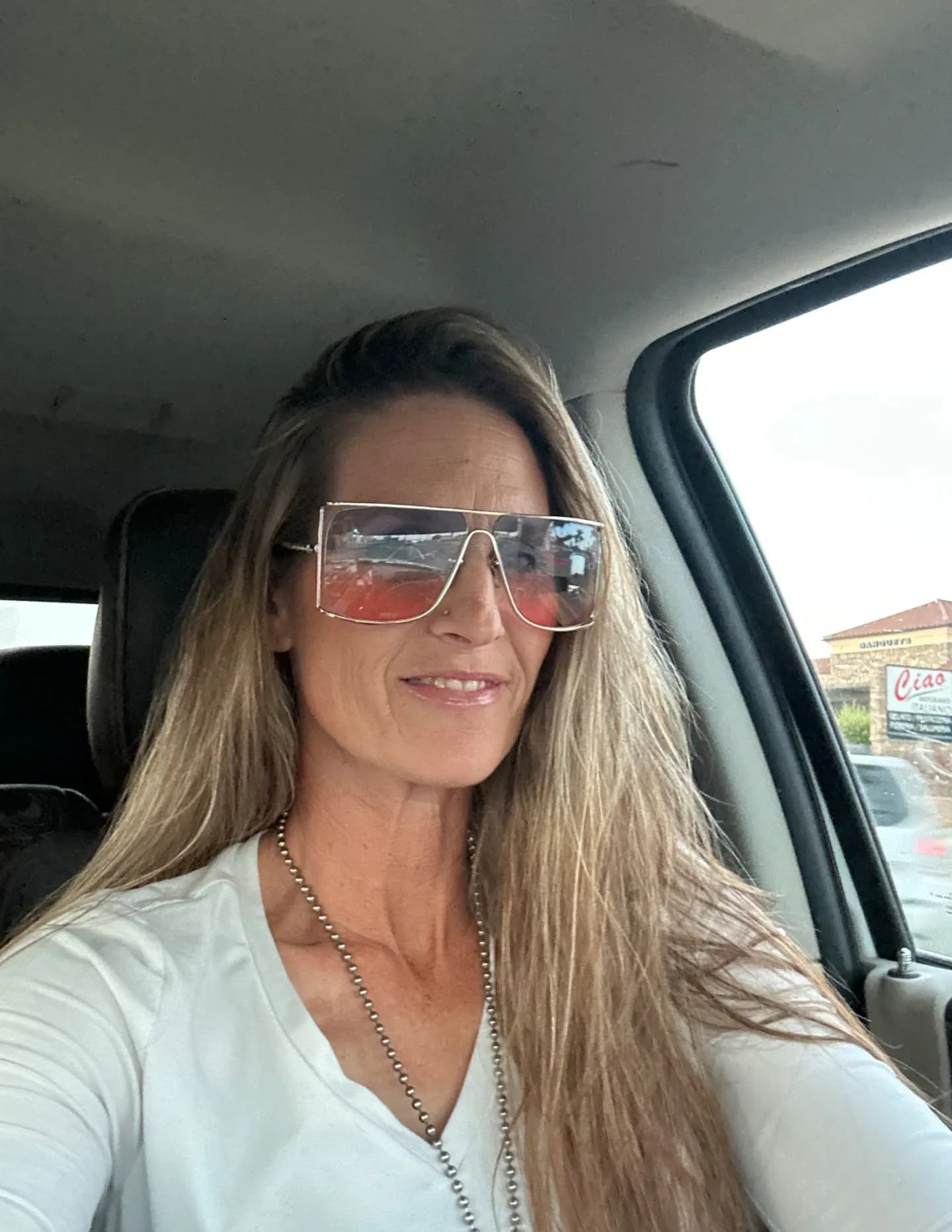 Kirstin Booth image