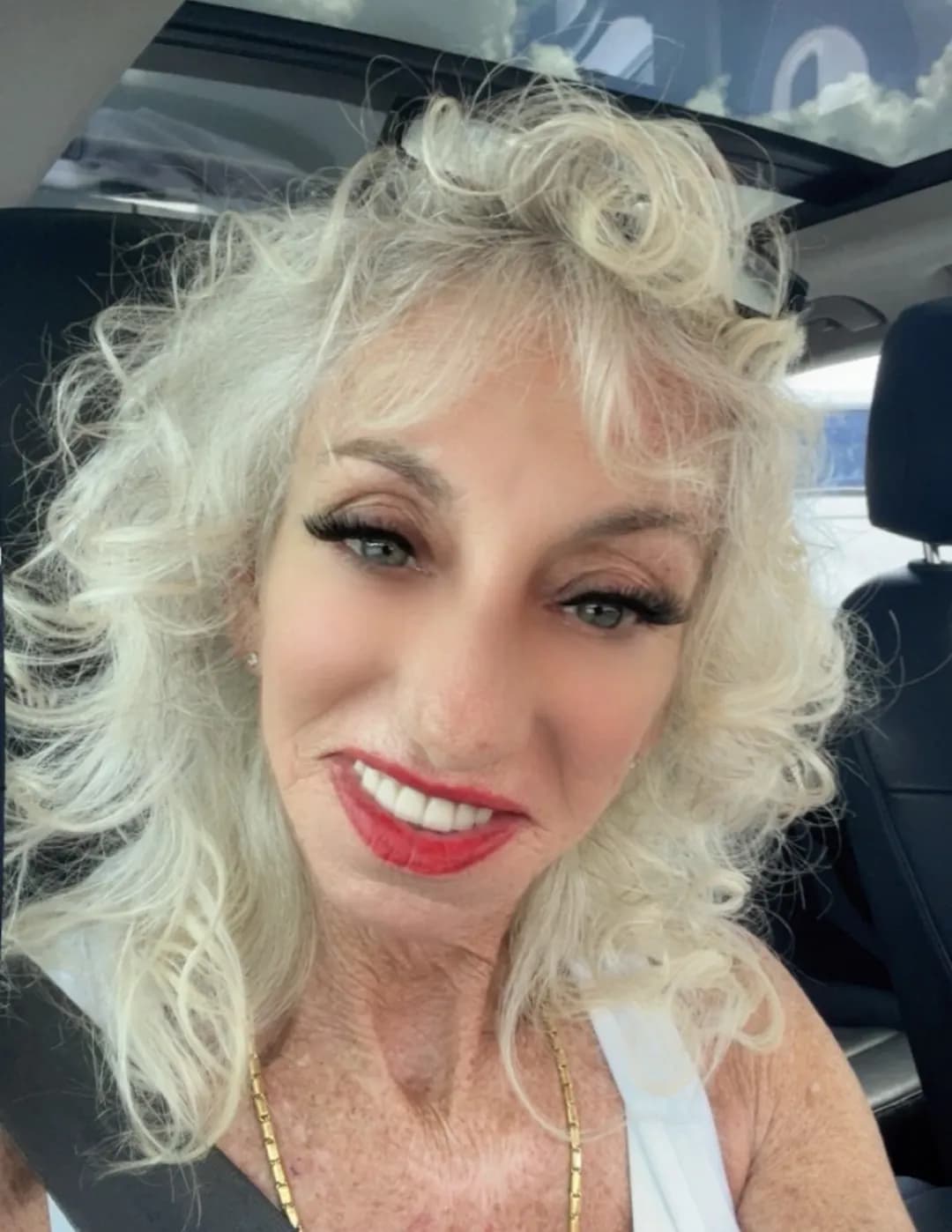 Suzanne Grim image
