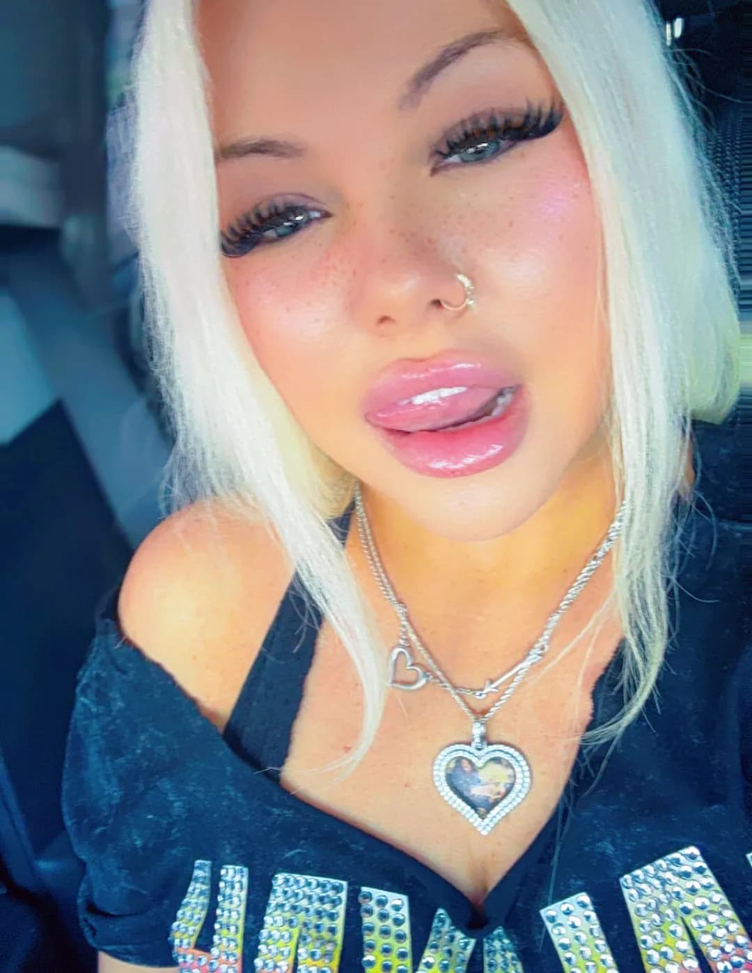 Iamhtxbarbie image