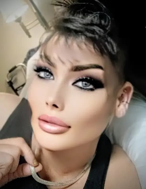 Ember-Lynn Van Jordan image