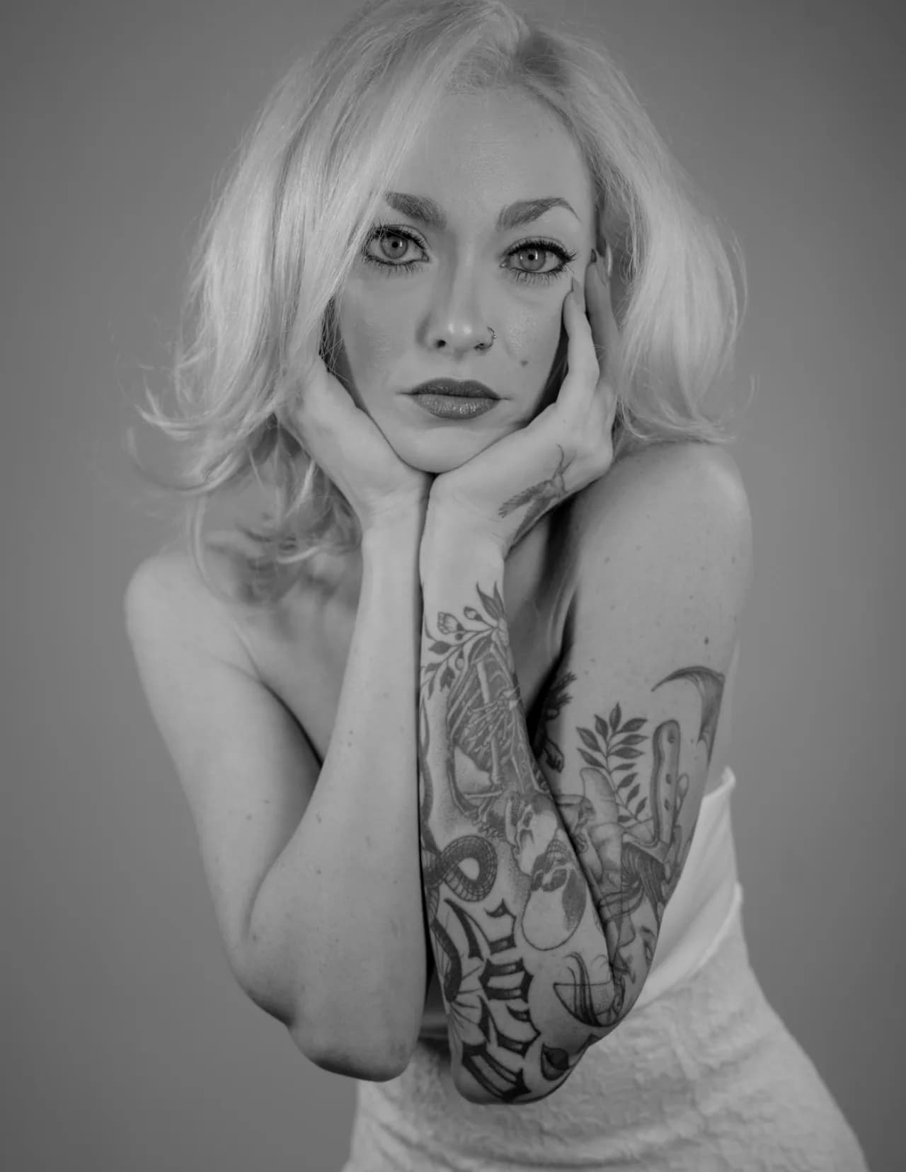 Stella Knoxx image